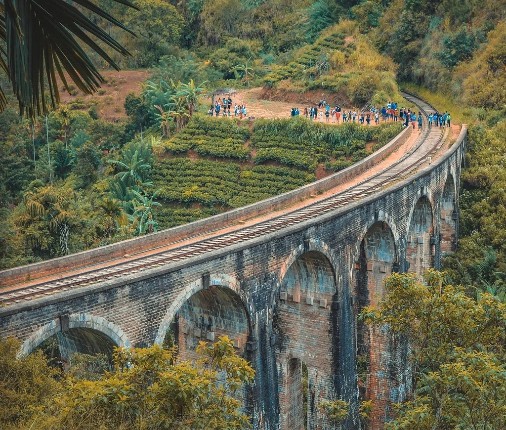 srilanka-nine arch bridge